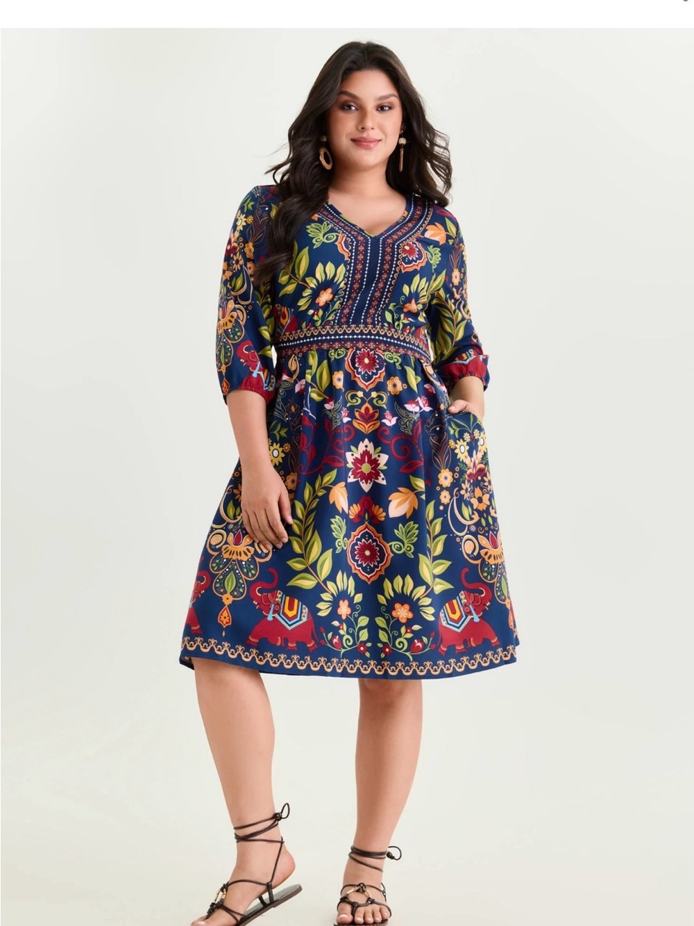 BloomChic Navy Floral & Paisley V-Neck Midi Dress - Picture 2 of 5